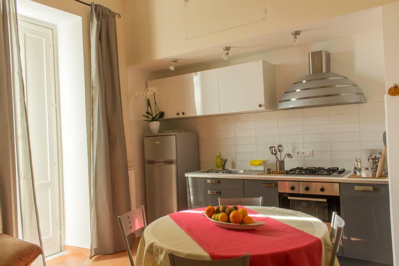 Fronte Al Porto Apartment Salerno Luaran gambar