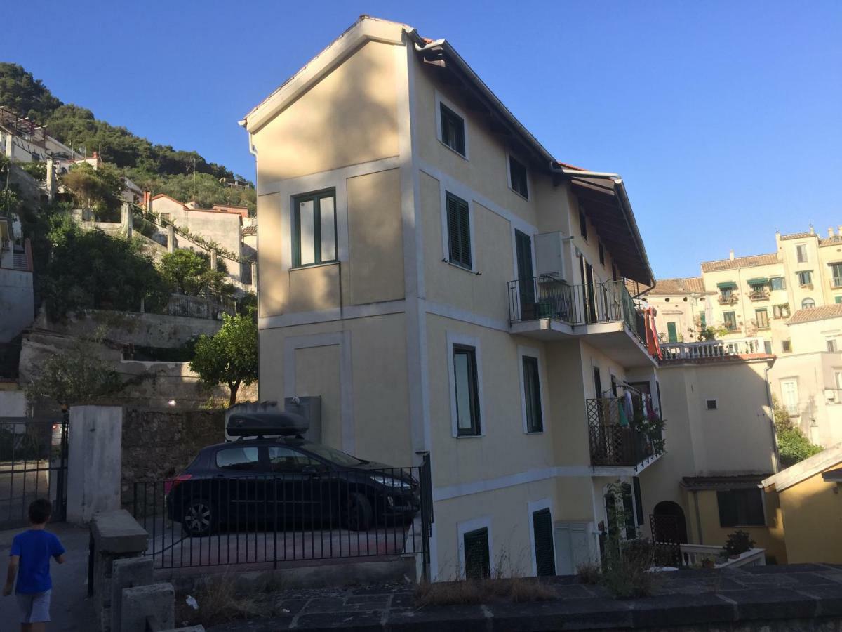 Fronte Al Porto Apartment Salerno Luaran gambar
