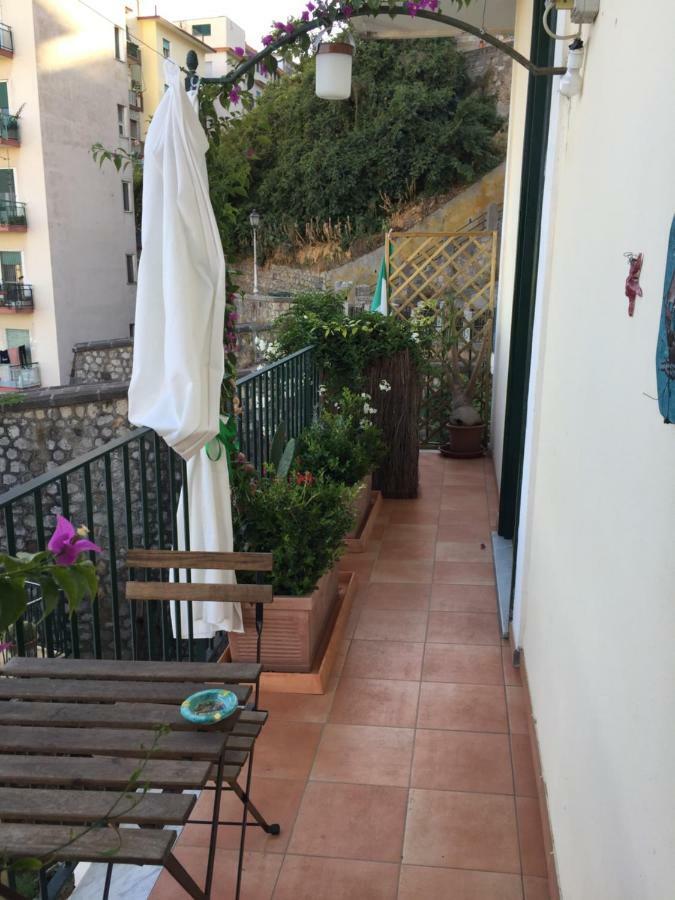 Fronte Al Porto Apartment Salerno Luaran gambar