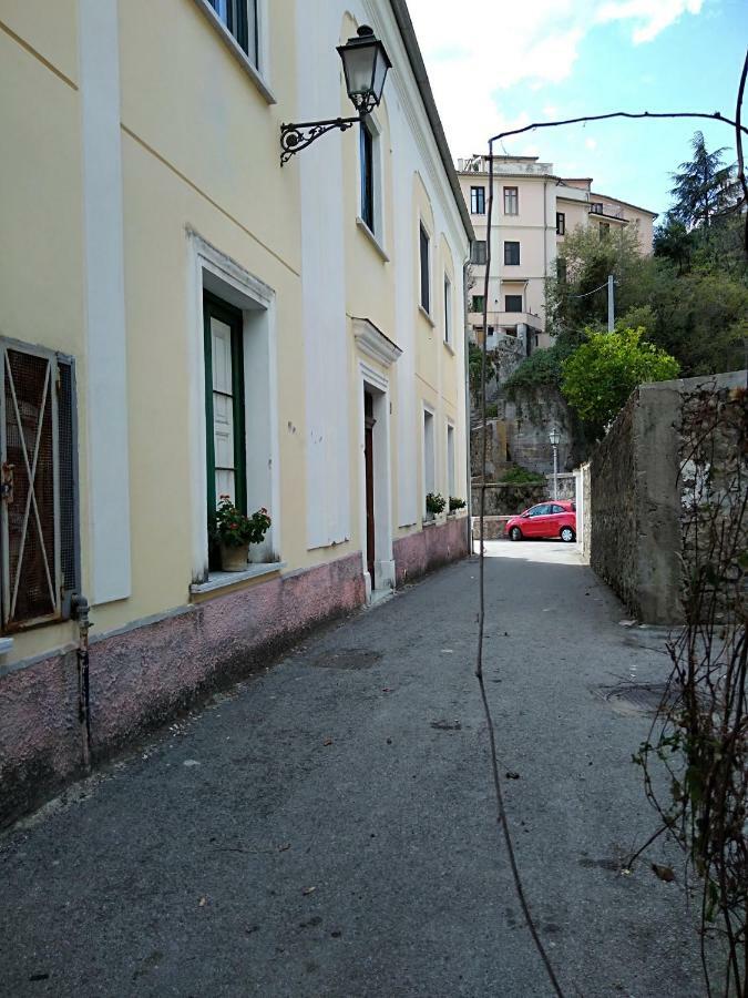 Fronte Al Porto Apartment Salerno Luaran gambar