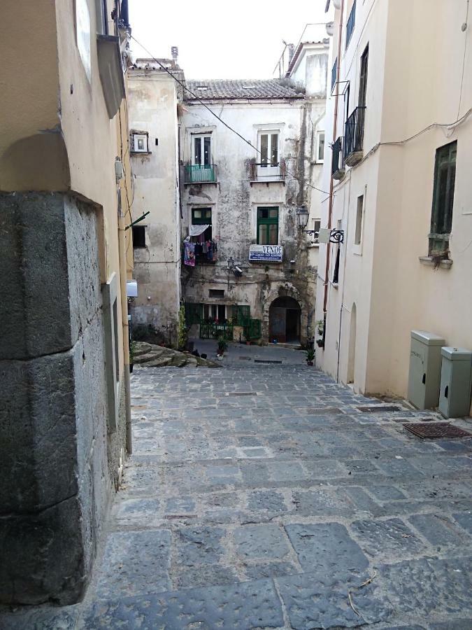 Fronte Al Porto Apartment Salerno Luaran gambar