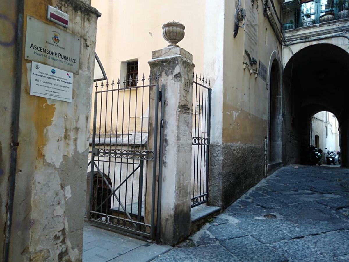 Fronte Al Porto Apartment Salerno Luaran gambar