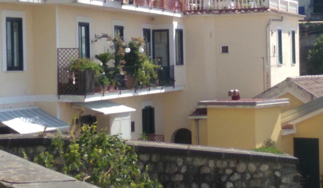 Fronte Al Porto Apartment Salerno Luaran gambar